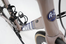 Load image into Gallery viewer, Ultima Graz Shimano Dura-Ace Di2 C50