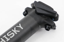 Load image into Gallery viewer, Whisky No. 7 carbon seat post 31.6x400mm zero offset