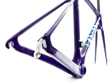 Load image into Gallery viewer, Ultima Carbon Limited