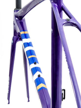 Load image into Gallery viewer, Ultima Carbon Limited