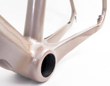 Load image into Gallery viewer, Ultima Carbon Disc Limited Graz