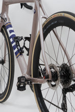 Load image into Gallery viewer, Ultima Graz Shimano Dura-Ace Di2 C50
